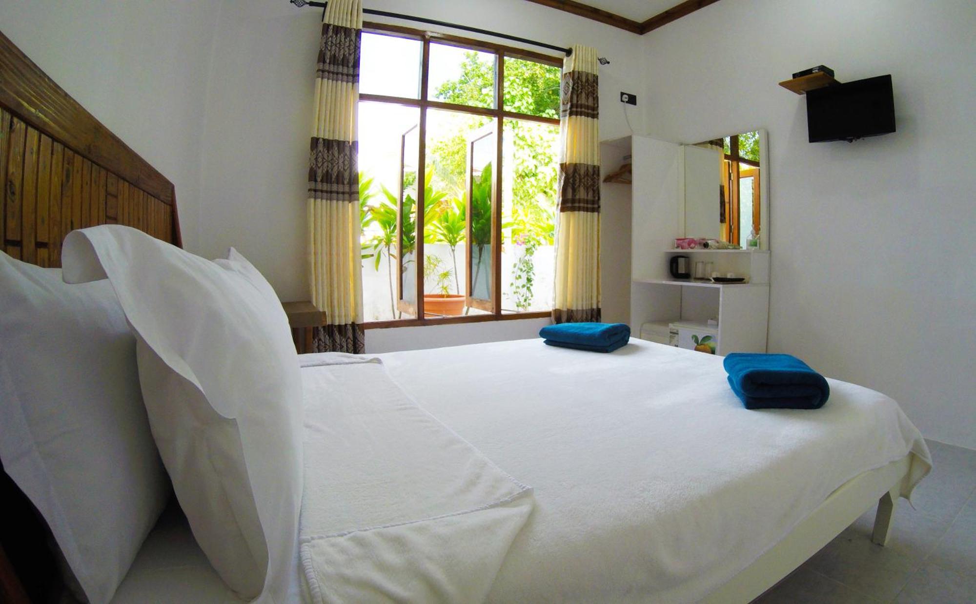 Ithaa Beach Guraidhoo  Eksteriør billede
